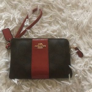 I got it a few years ago for Xmas. No use anymore really as I have a new wallet.